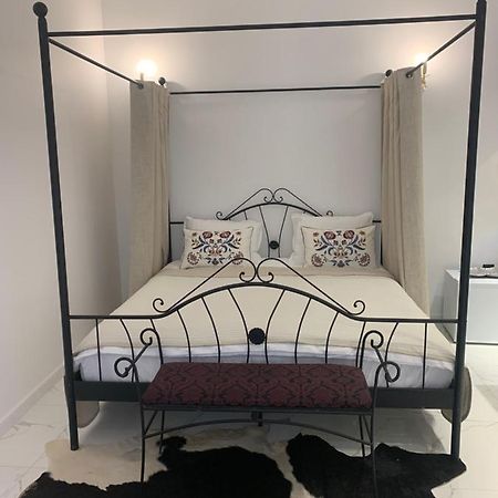 Tiltu 5 Jacuzzi Apartment ไคลเพดา ภายนอก รูปภาพ