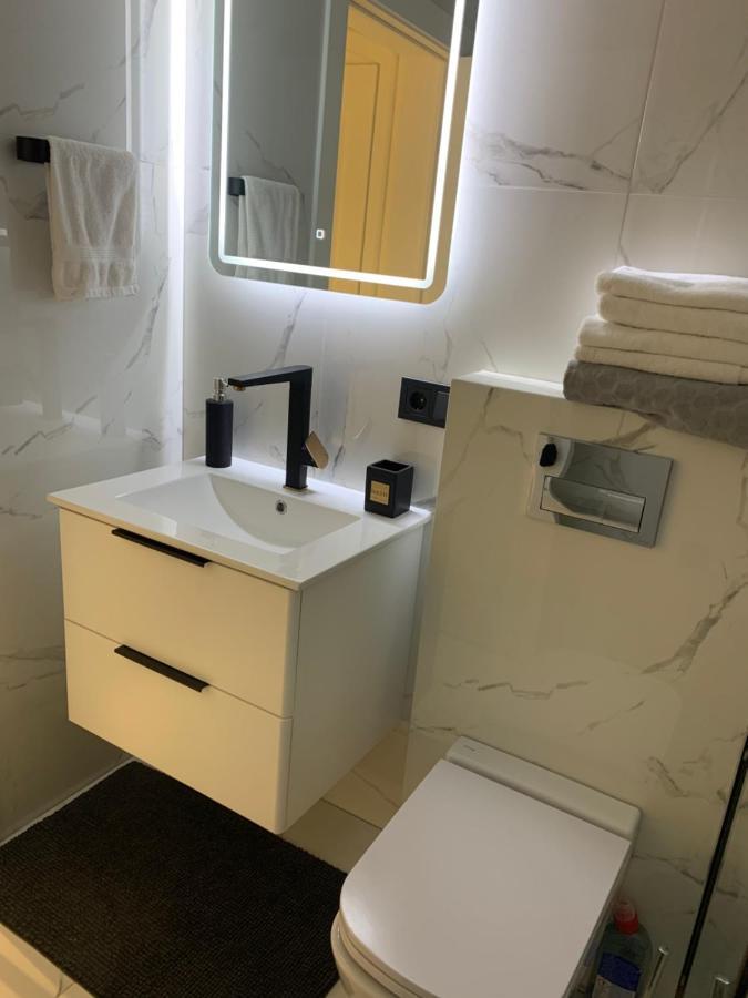 Tiltu 5 Jacuzzi Apartment ไคลเพดา ภายนอก รูปภาพ