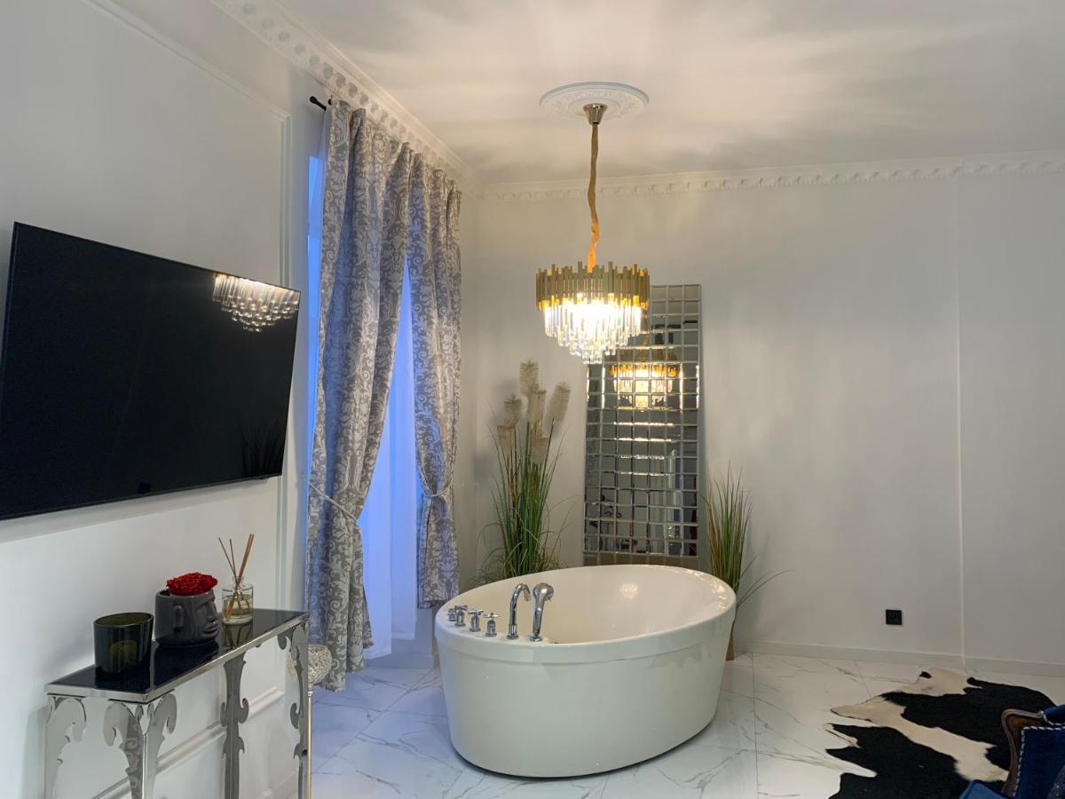 Tiltu 5 Jacuzzi Apartment ไคลเพดา ภายนอก รูปภาพ