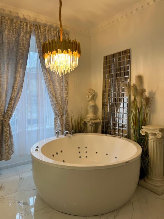 Tiltu 5 Jacuzzi Apartment ไคลเพดา ภายนอก รูปภาพ